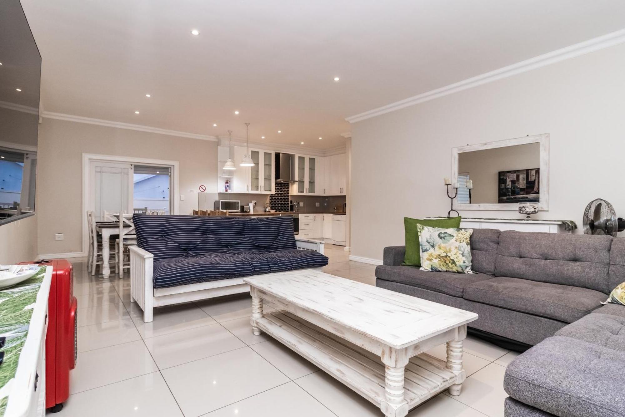 147 Abalone-inn Holiday home Hermanus